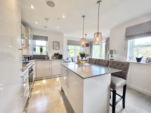 Photo 4- click for photo gallery